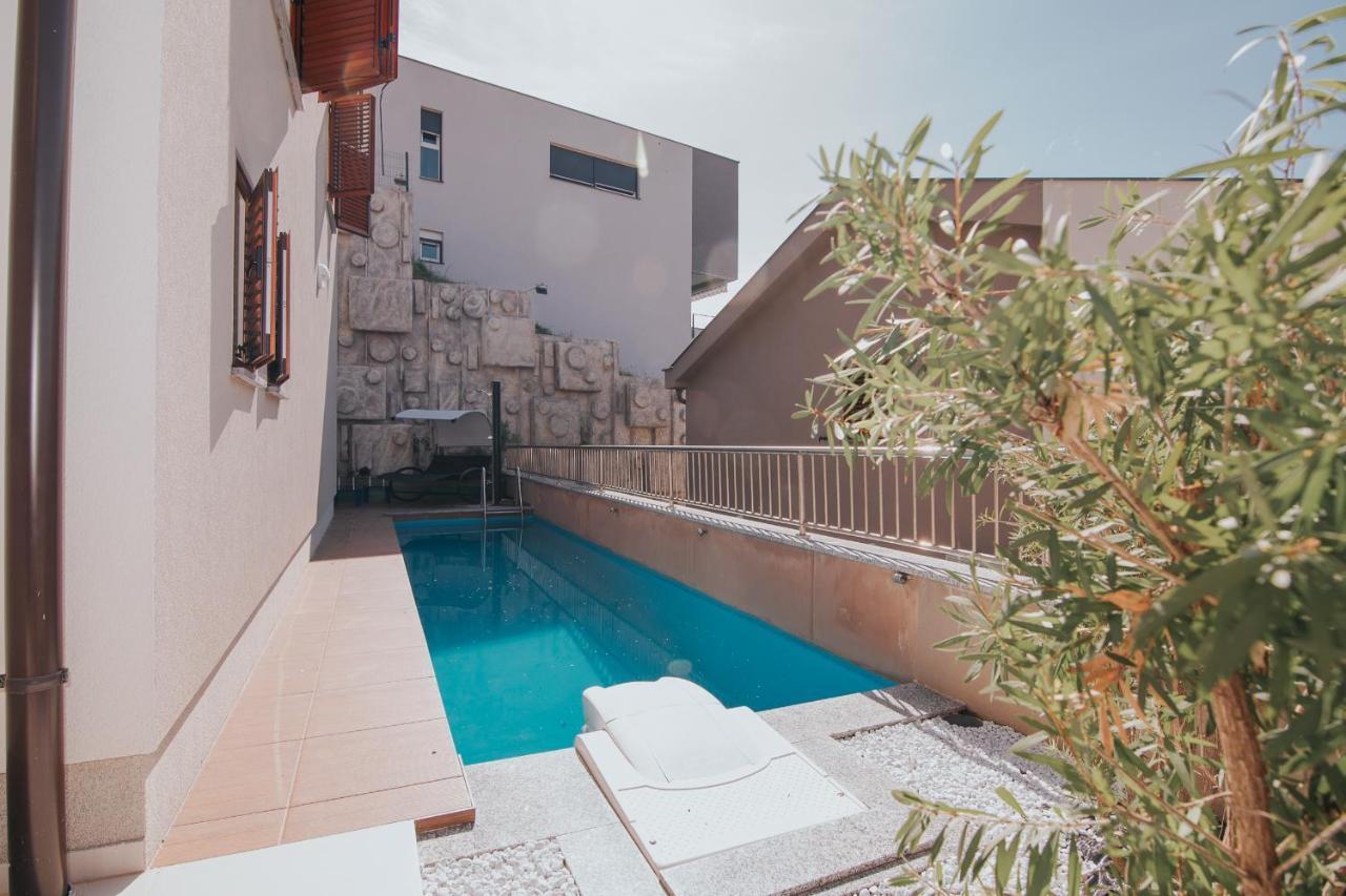 Apartment Patricia Rab Town Exterior photo